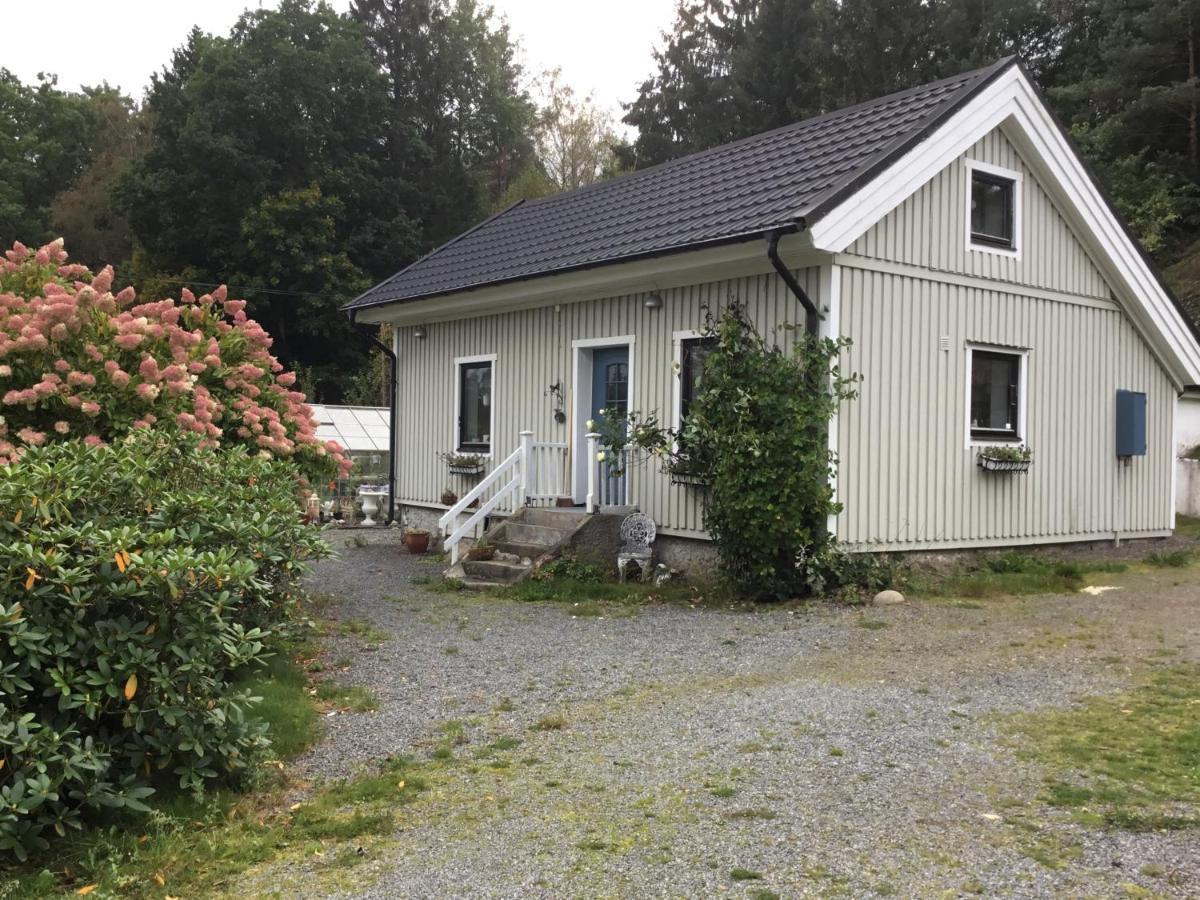 Airbnbekasberg Olofstorp Esterno foto